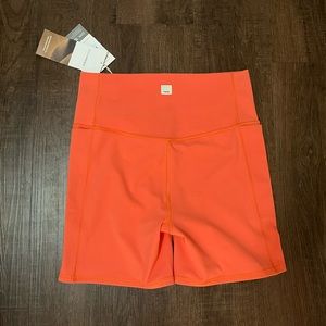 NEW Vuori Studio Pocket Shorts